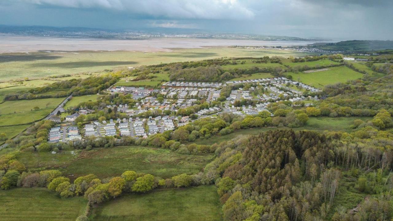 Llanrhidian Holiday Park Llanmorlais Exterior photo